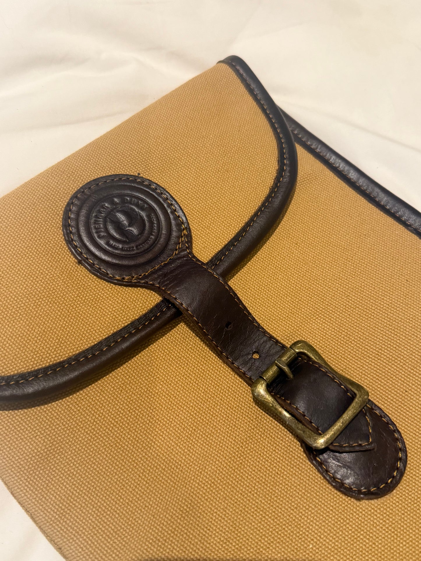 Acasia Canvas Shotgun Slip