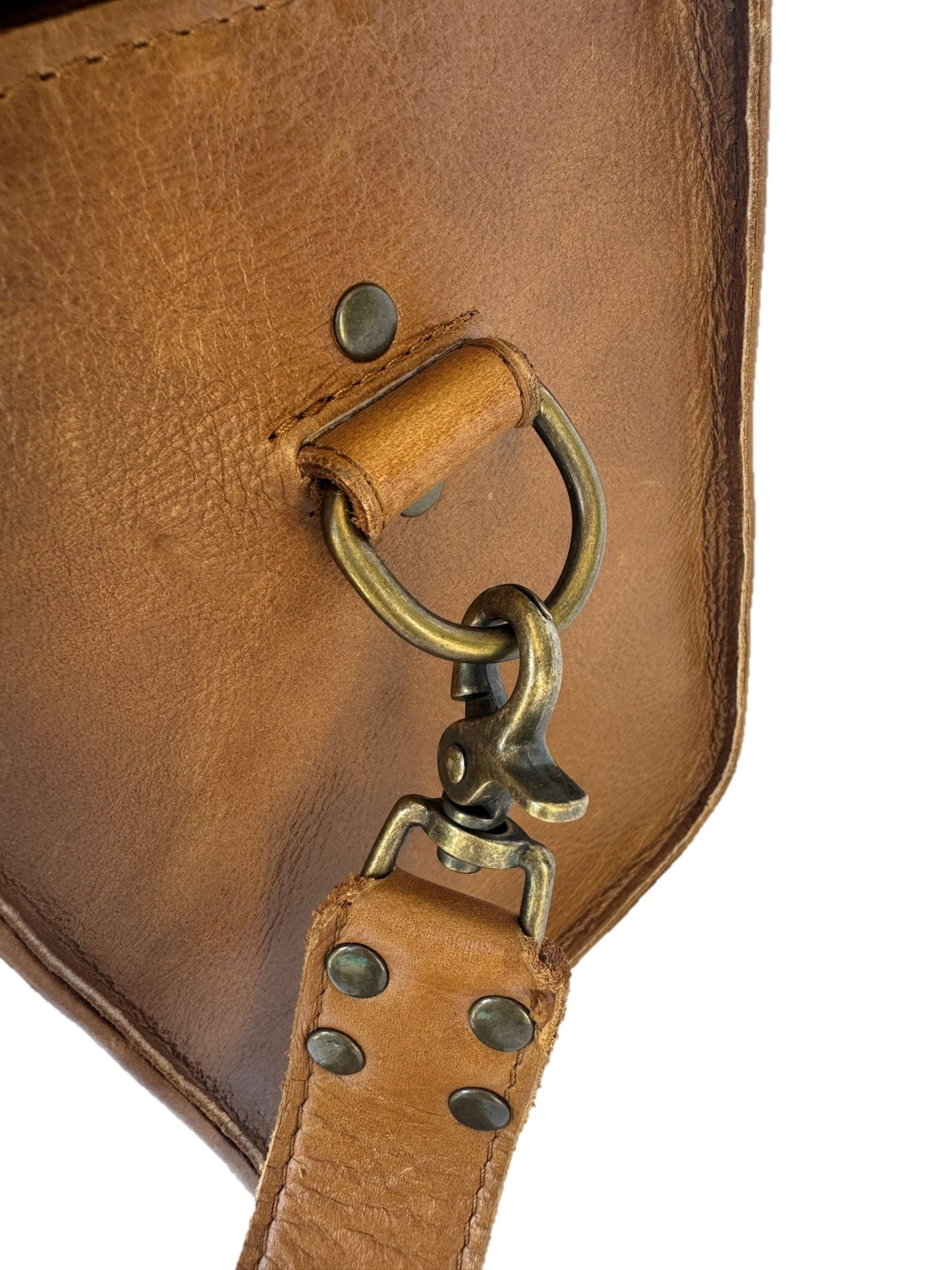 Boabab Leather cartridge bag 8